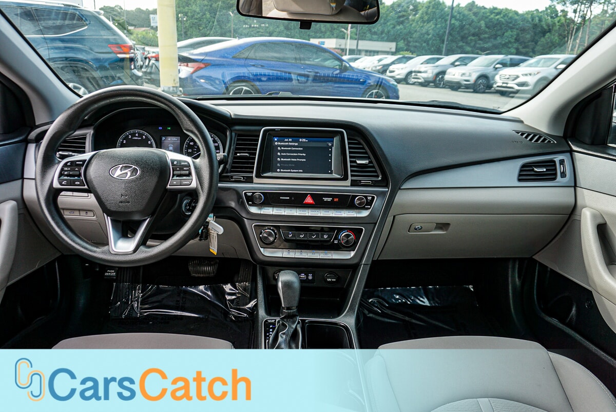 CARSCATCH - Used vehicle - SEDAN HYUNDAI SONATA 2019