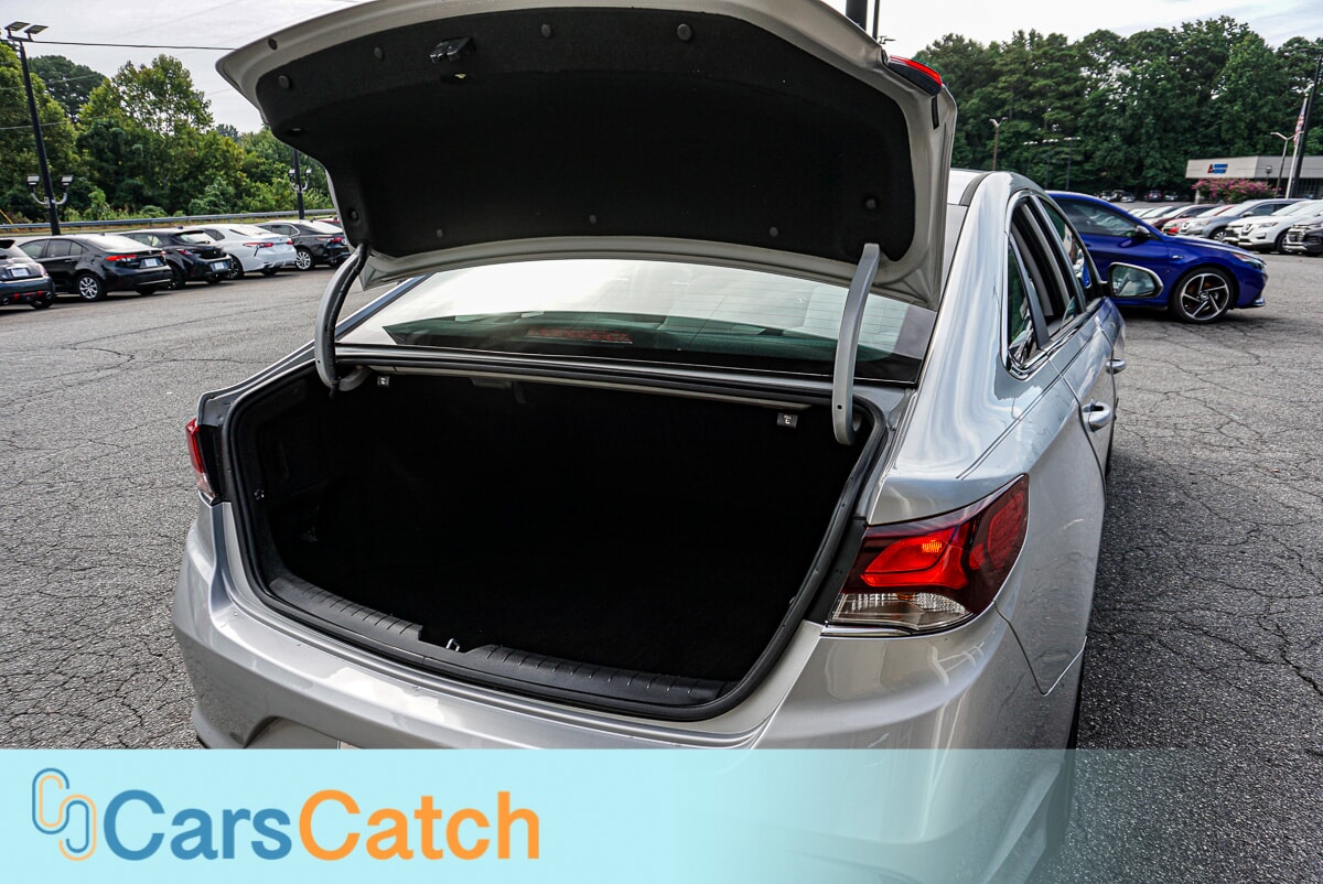 CARSCATCH - Used vehicle - SEDAN HYUNDAI SONATA 2019