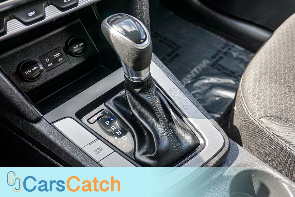 CARSCATCH - Used vehicle - SEDAN HYUNDAI ELANTRA 2020
