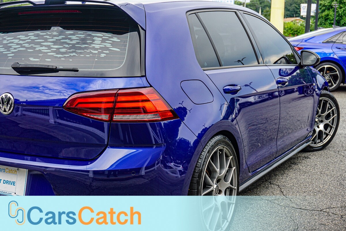 CARSCATCH - Used vehicle - SEDAN VOLKSWAGEN GOLF R 2018