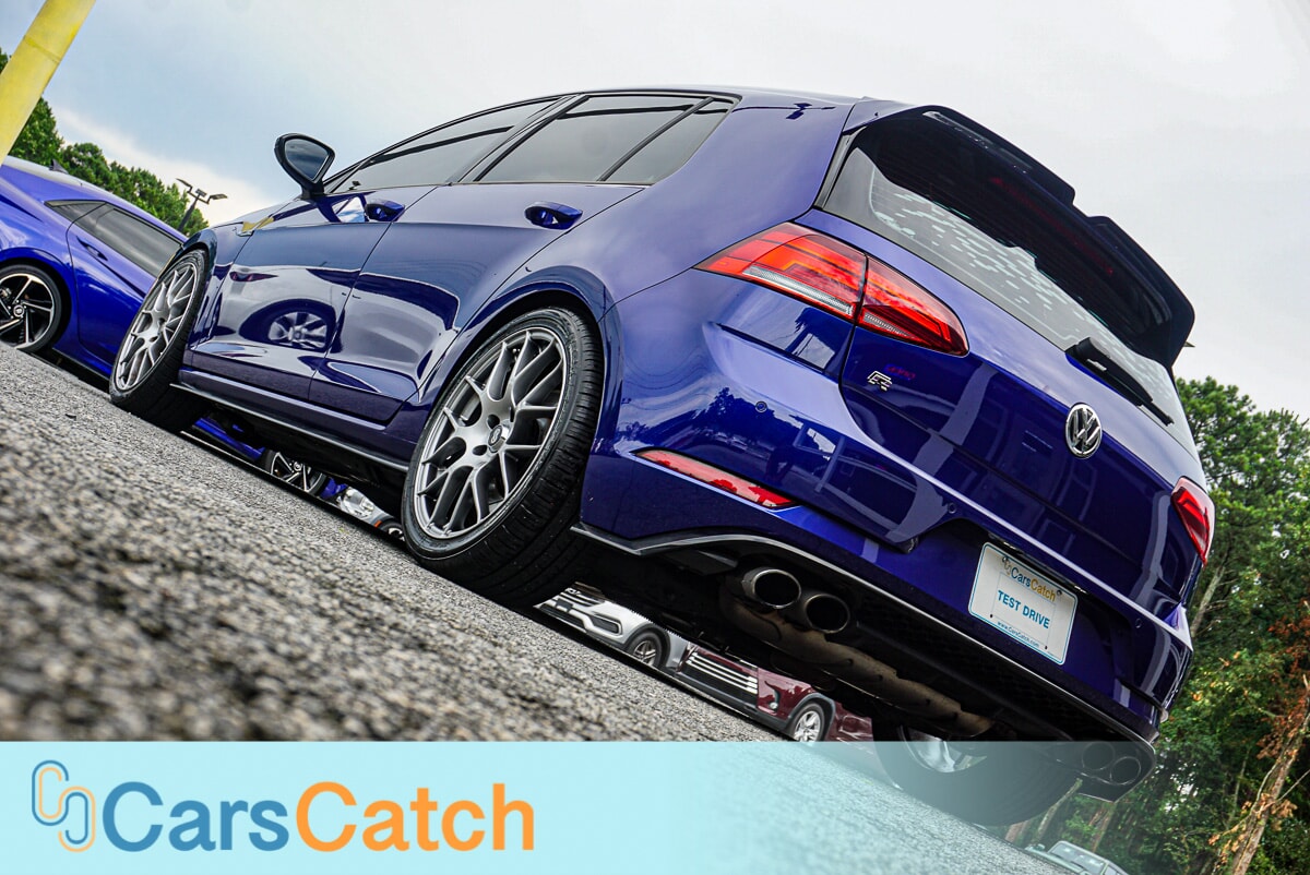 CARSCATCH - Used vehicle - SEDAN VOLKSWAGEN GOLF R 2018