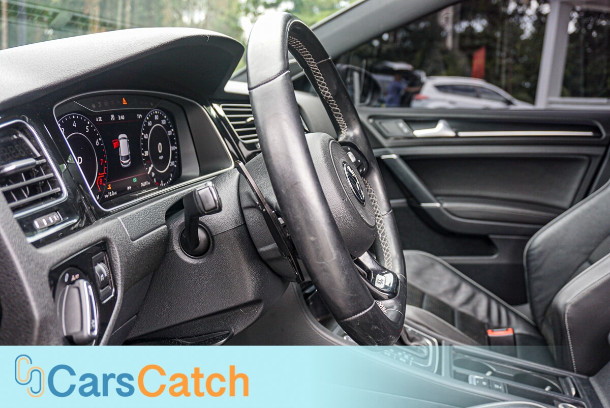 CARSCATCH - Used vehicle - SEDAN VOLKSWAGEN GOLF R 2018
