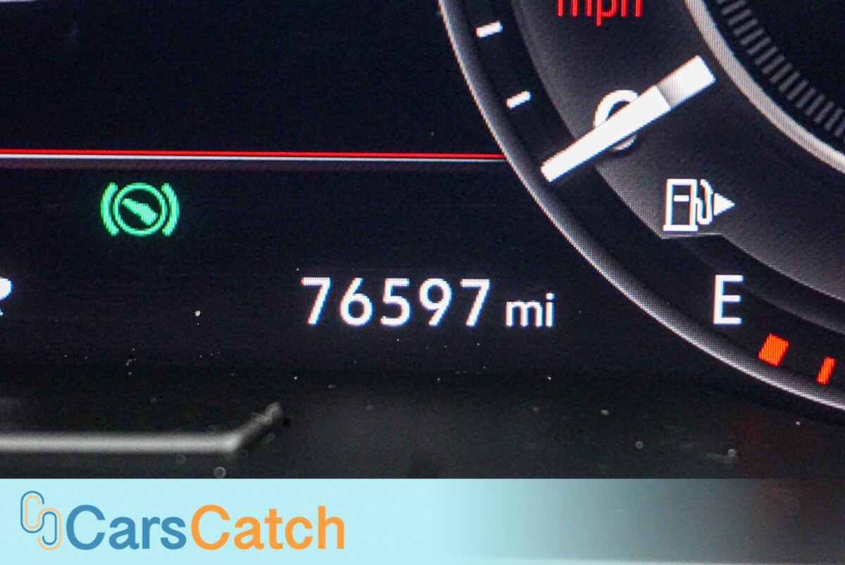 CARSCATCH - Used vehicle - SEDAN VOLKSWAGEN GOLF R 2018