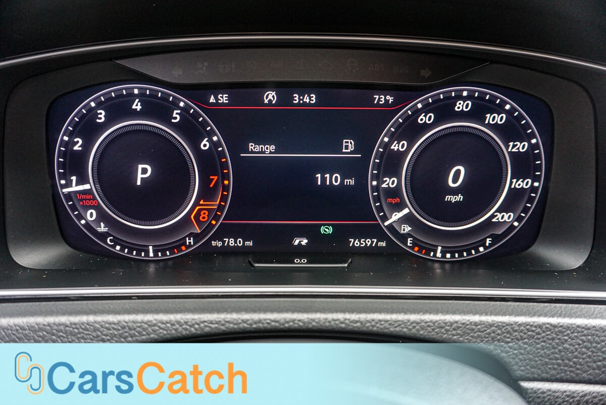 CARSCATCH - Used vehicle - SEDAN VOLKSWAGEN GOLF R 2018