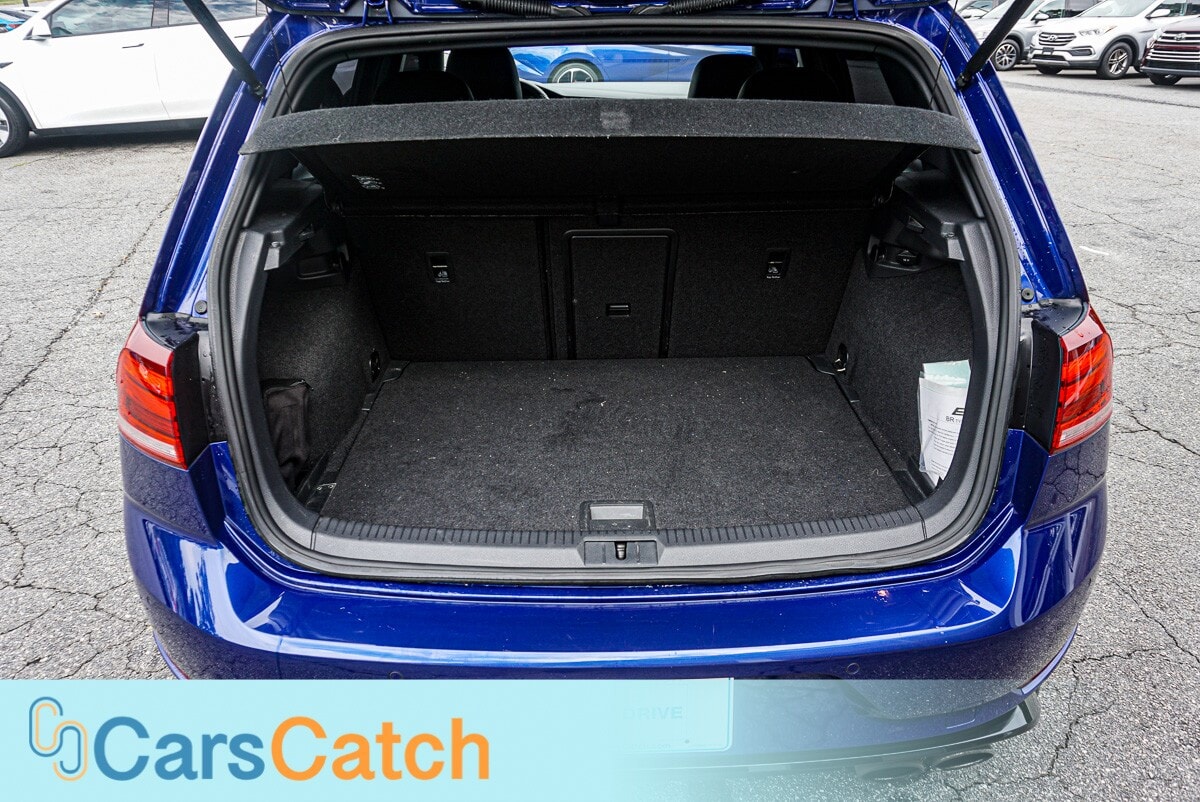 CARSCATCH - Used vehicle - SEDAN VOLKSWAGEN GOLF R 2018