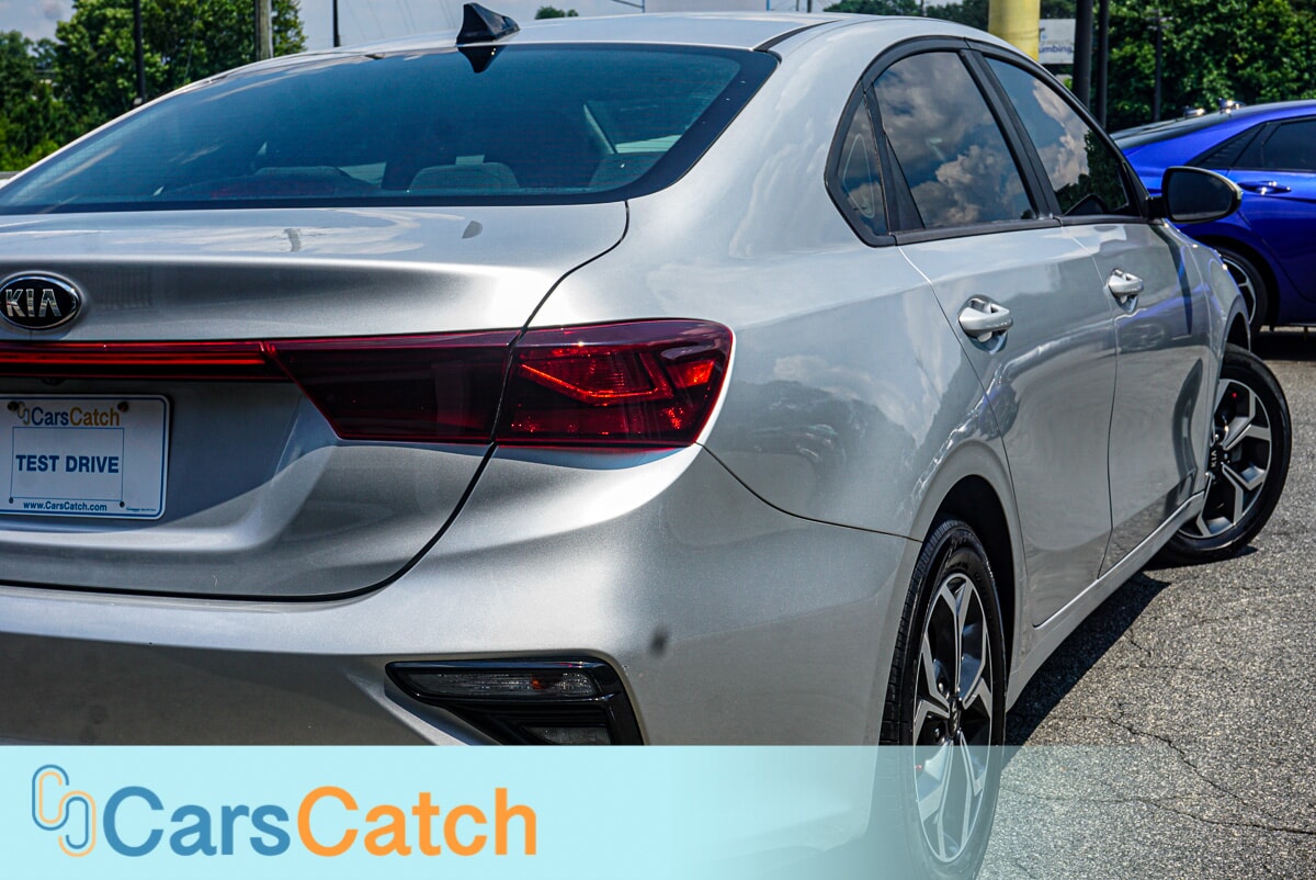 CARSCATCH - Used vehicle - SEDAN KIA FORTE 2019
