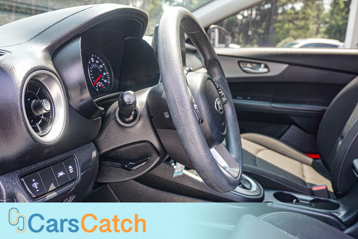 CARSCATCH - Used vehicle - SEDAN KIA FORTE 2019