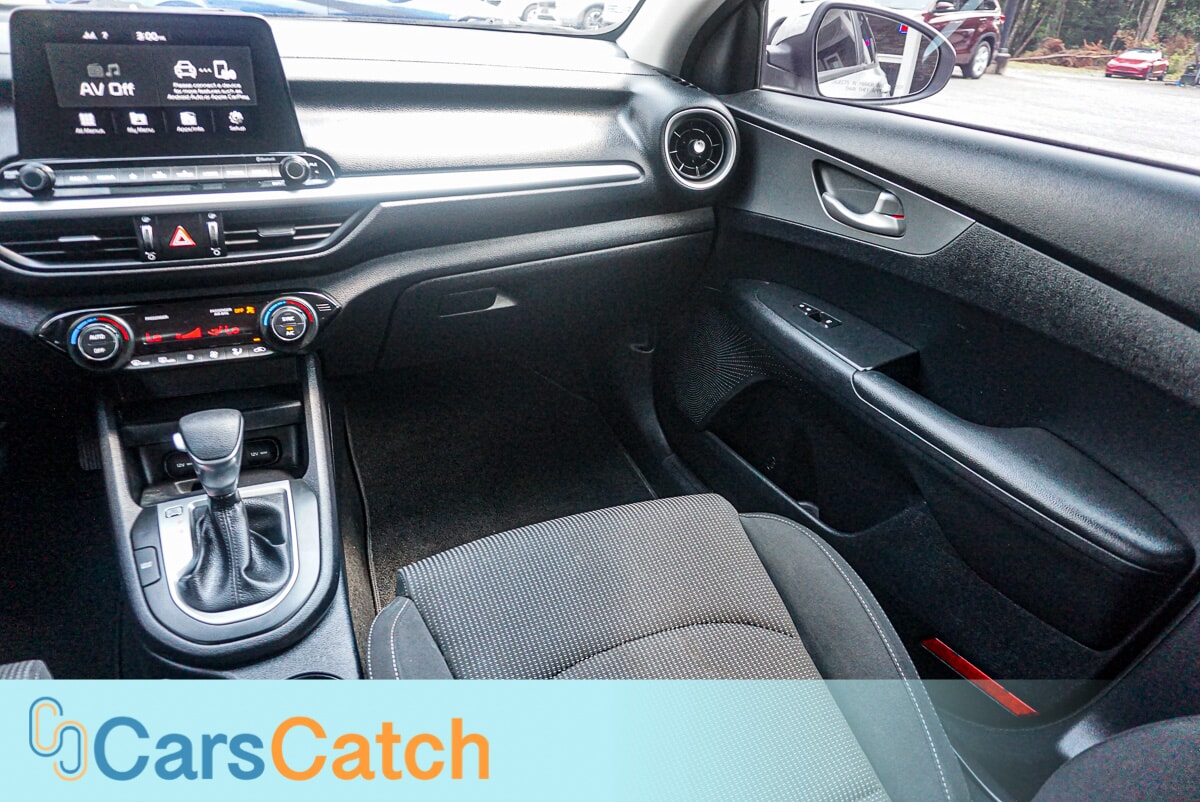 CARSCATCH - Used vehicle - SEDAN KIA FORTE 2019