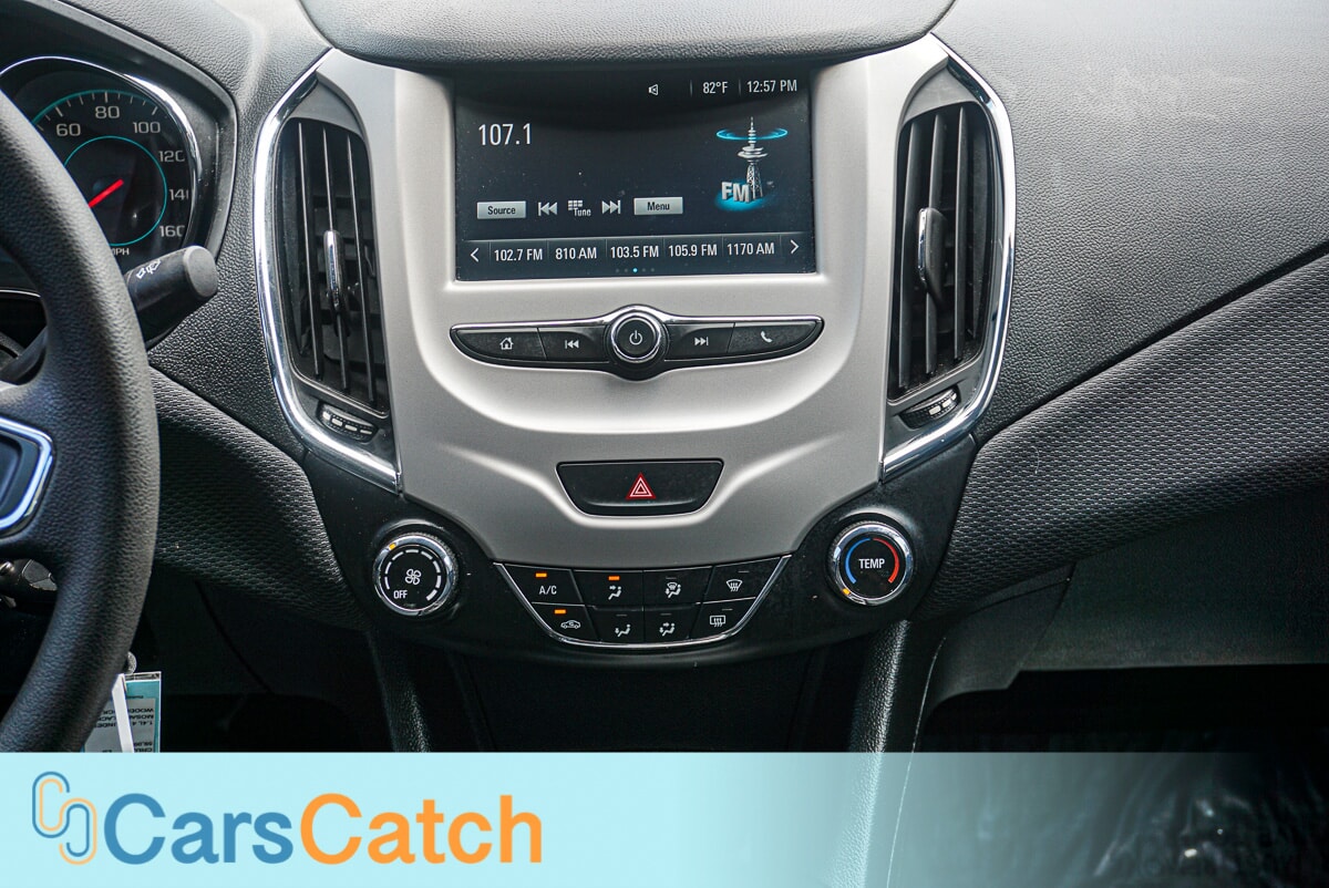 CARSCATCH - Used vehicle - SEDAN CHEVROLET CRUZE 2018
