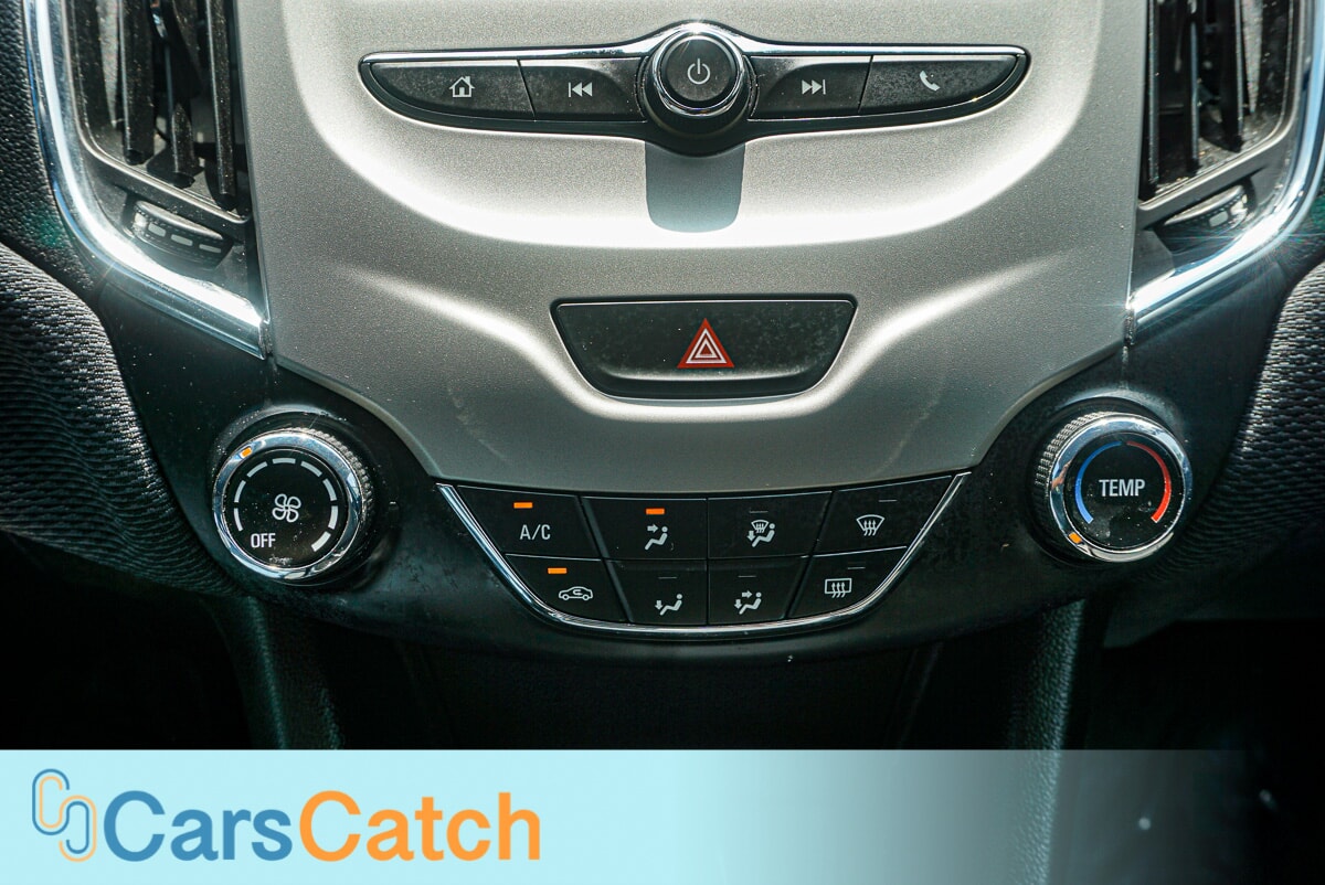 CARSCATCH - Used vehicle - SEDAN CHEVROLET CRUZE 2018