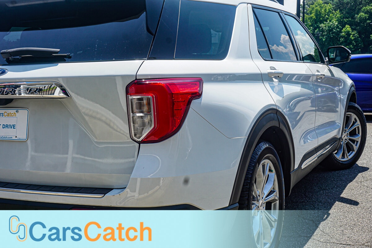CARSCATCH - Used vehicle - SUV FORD EXPLORER 2022
