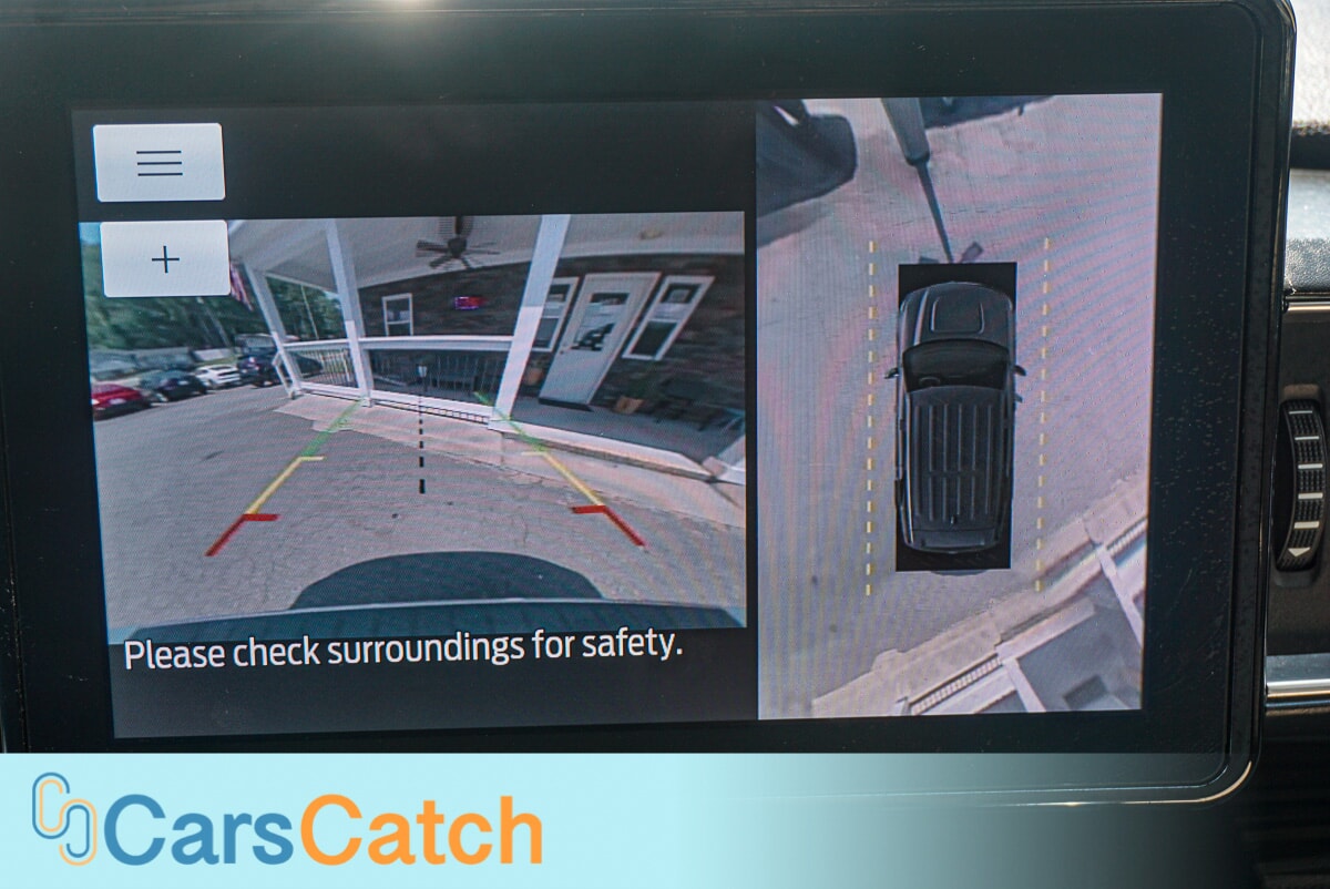 CARSCATCH - Used vehicle - SUV FORD EXPLORER 2022