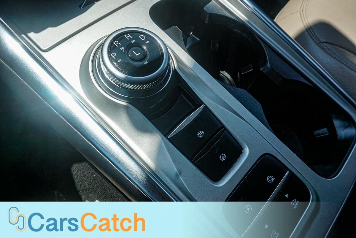 CARSCATCH - Used vehicle - SUV FORD EXPLORER 2022