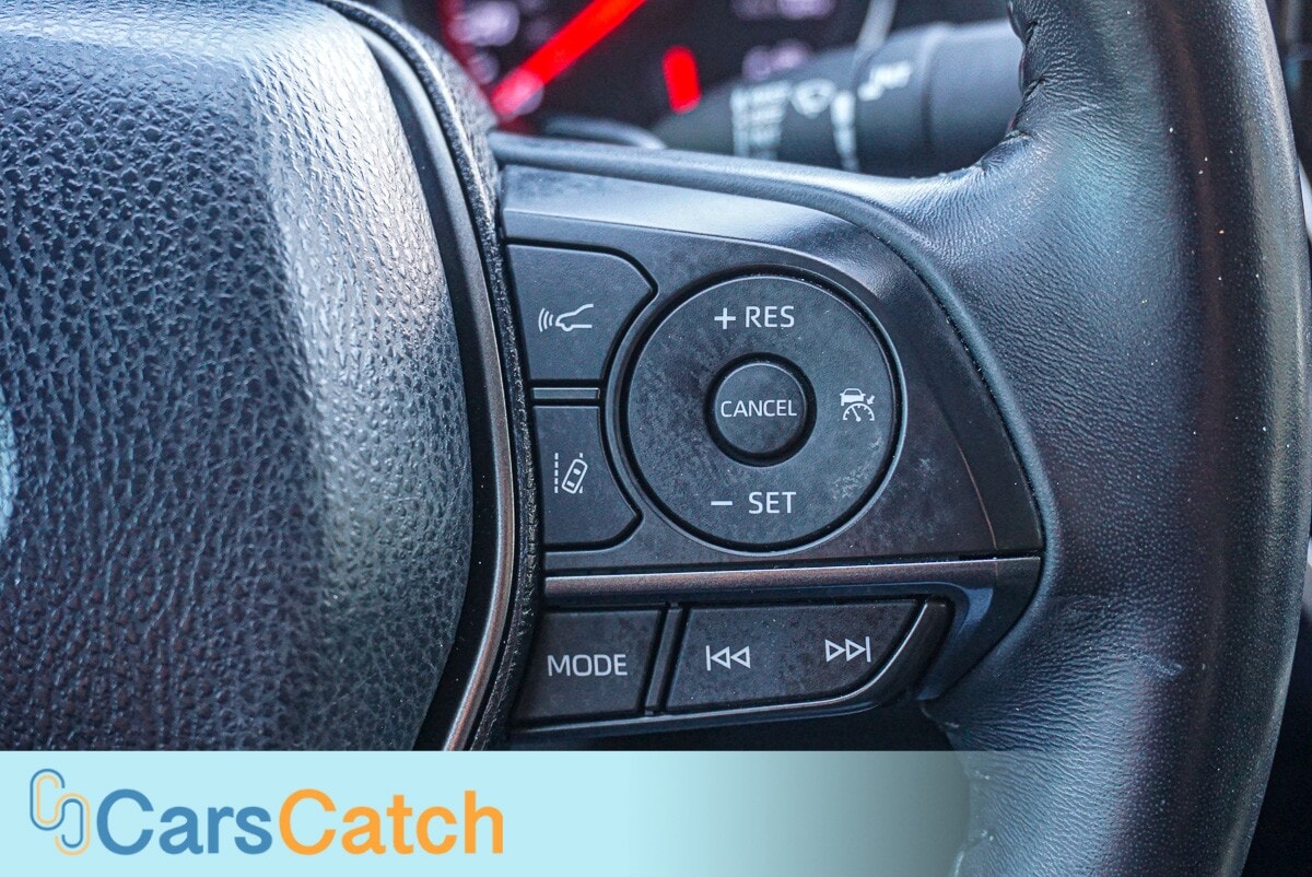 CARSCATCH - Used vehicle - SEDAN TOYOTA CAMRY 2022