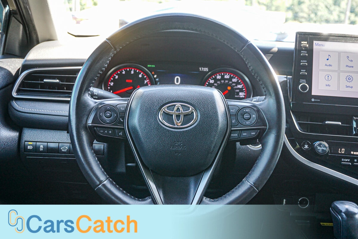 CARSCATCH - Used vehicle - SEDAN TOYOTA CAMRY 2022