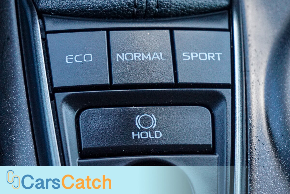 CARSCATCH - Used vehicle - SEDAN TOYOTA CAMRY 2022