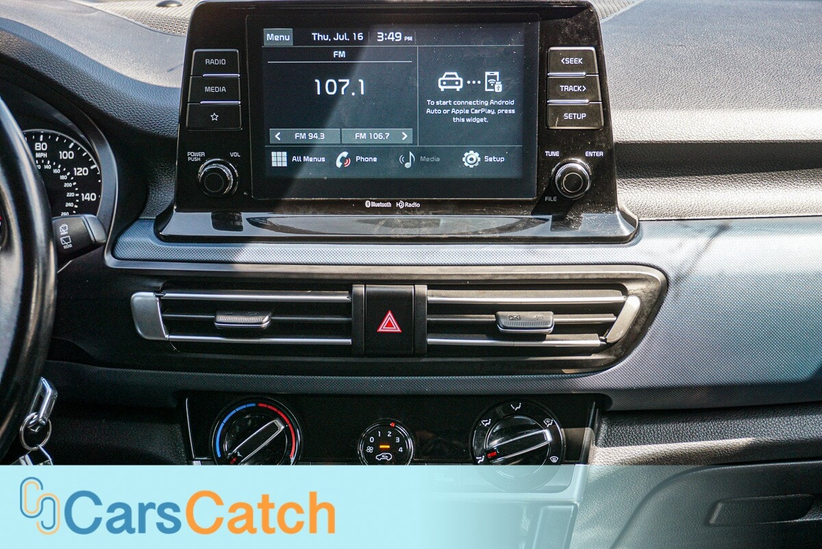 CARSCATCH - Used vehicle - SUV KIA SELTOS 2021
