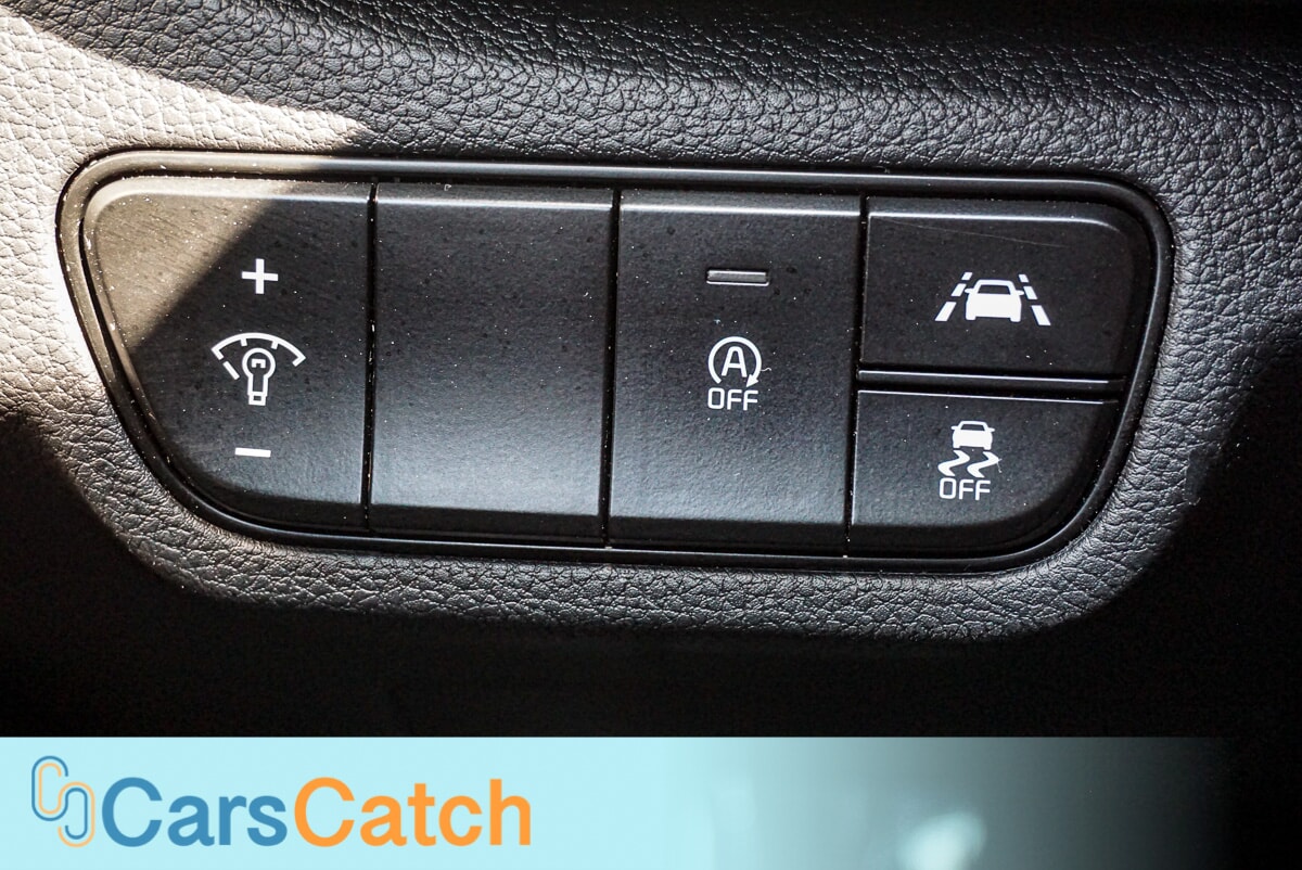 CARSCATCH - Used vehicle - SUV KIA SELTOS 2021