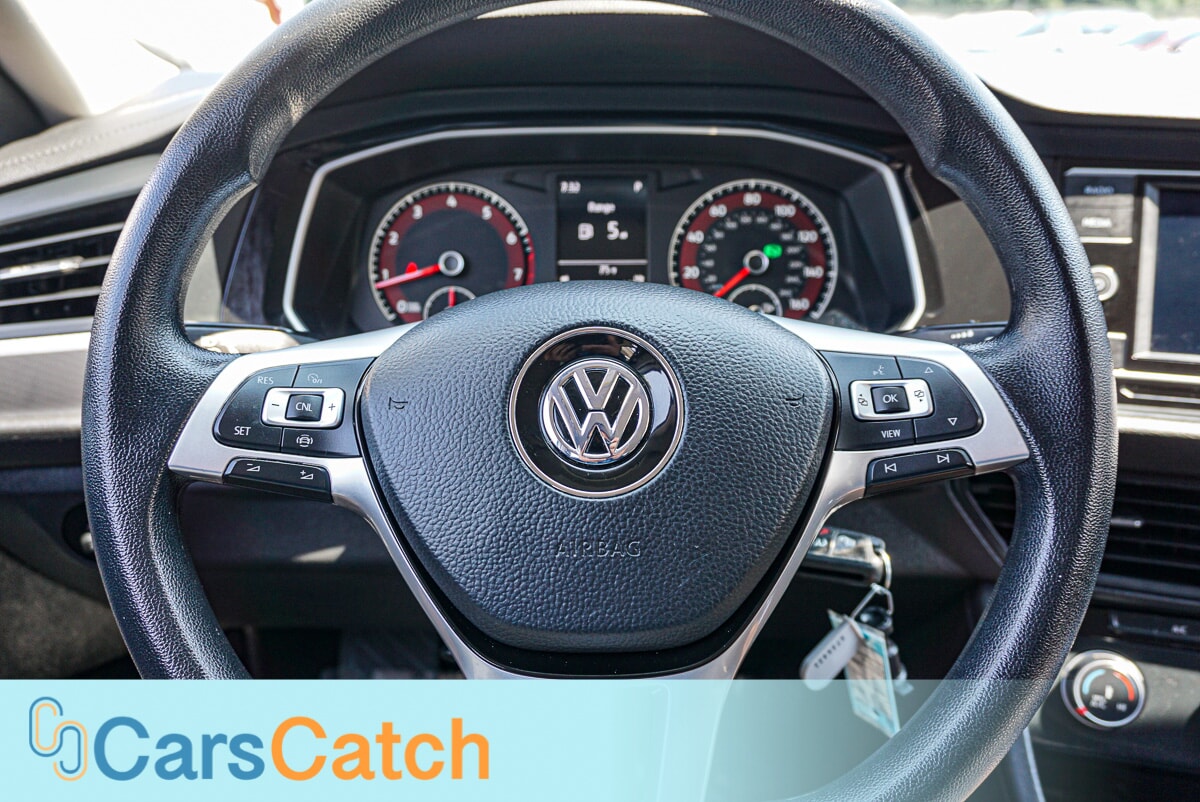CARSCATCH - Used vehicle - SEDAN VOLKSWAGEN JETTA 2020