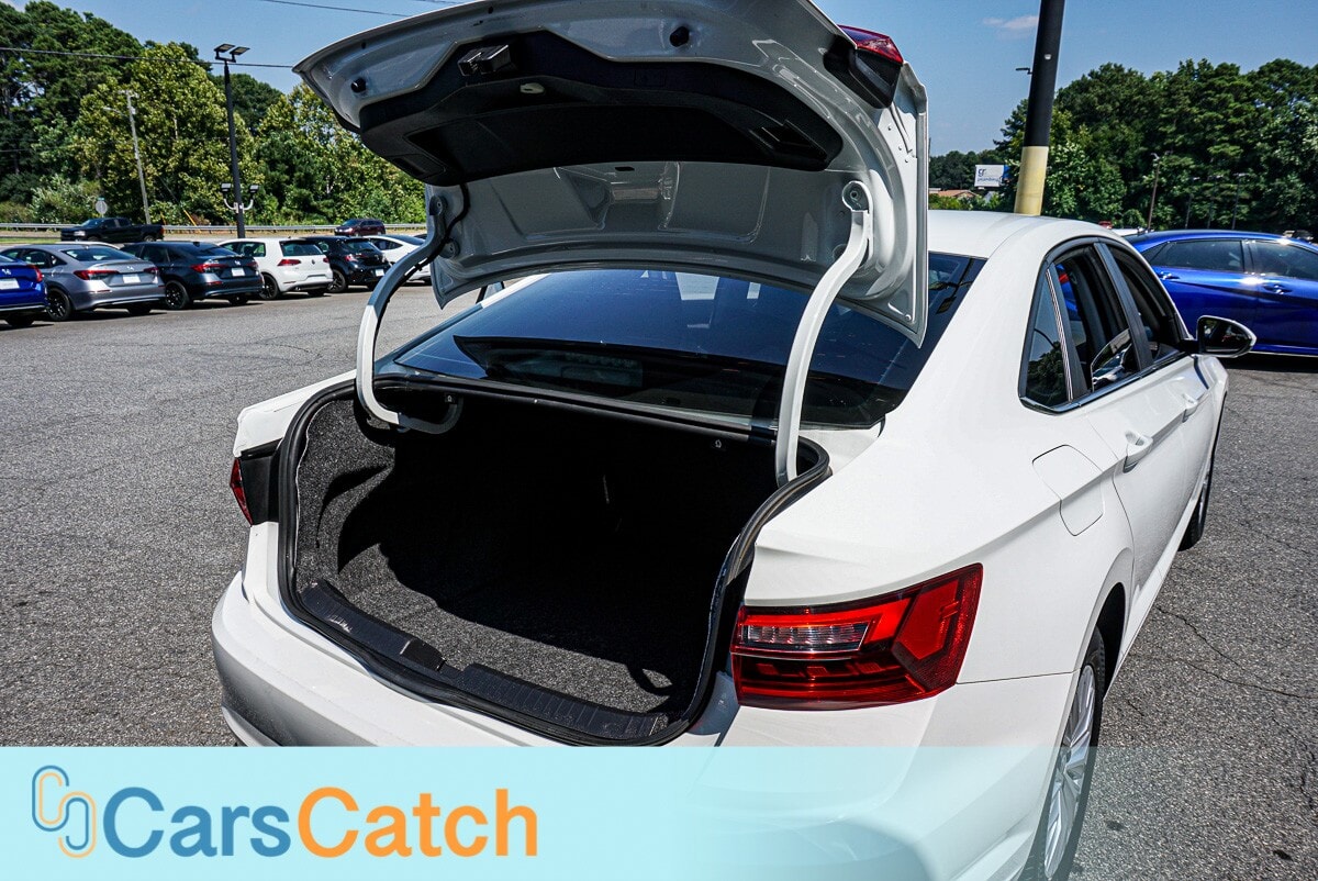 CARSCATCH - Used vehicle - SEDAN VOLKSWAGEN JETTA 2020
