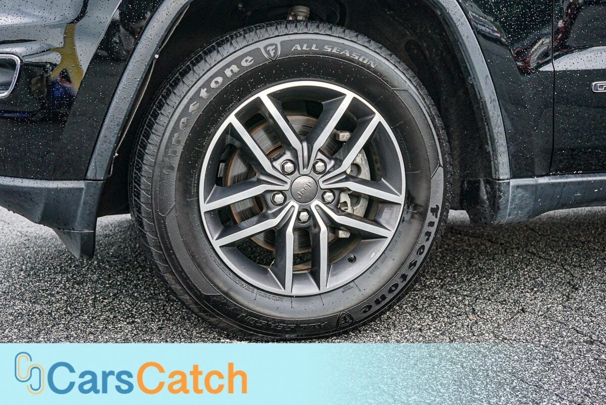 CARSCATCH - Used vehicle - SUV JEEP GRAND CHEROKEE 2019