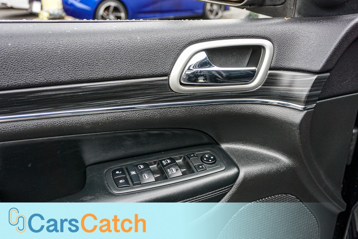 CARSCATCH - Used vehicle - SUV JEEP GRAND CHEROKEE 2019