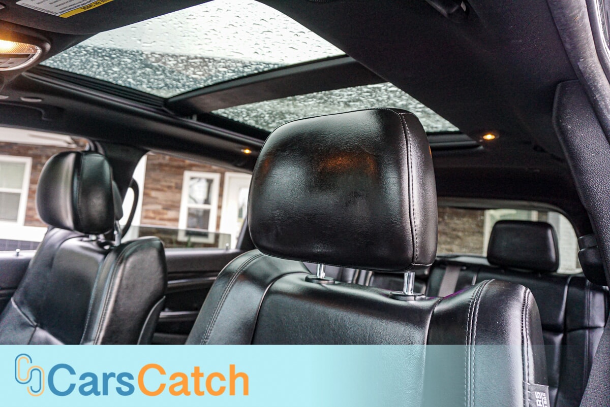 CARSCATCH - Used vehicle - SUV JEEP GRAND CHEROKEE 2019