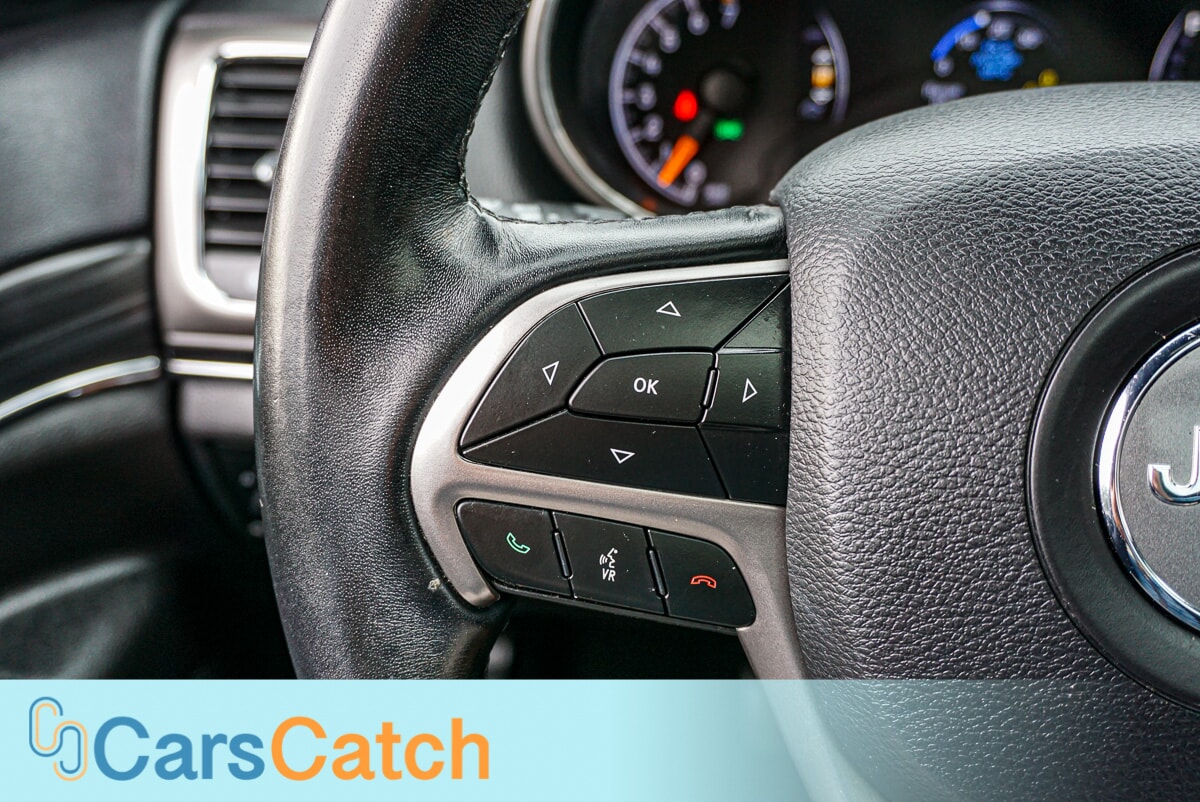CARSCATCH - Used vehicle - SUV JEEP GRAND CHEROKEE 2019