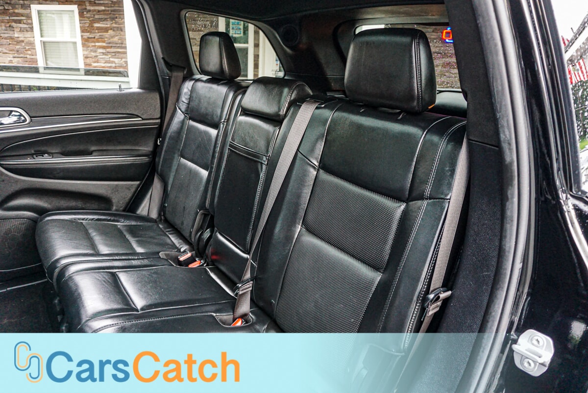 CARSCATCH - Used vehicle - SUV JEEP GRAND CHEROKEE 2019