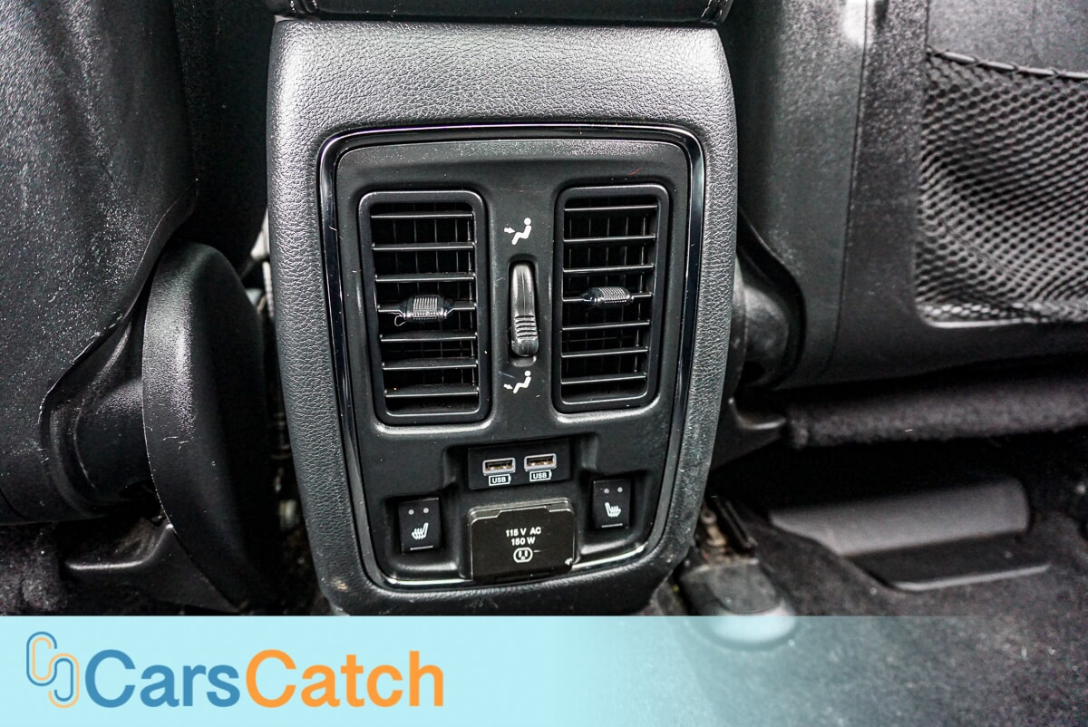 CARSCATCH - Used vehicle - SUV JEEP GRAND CHEROKEE 2019