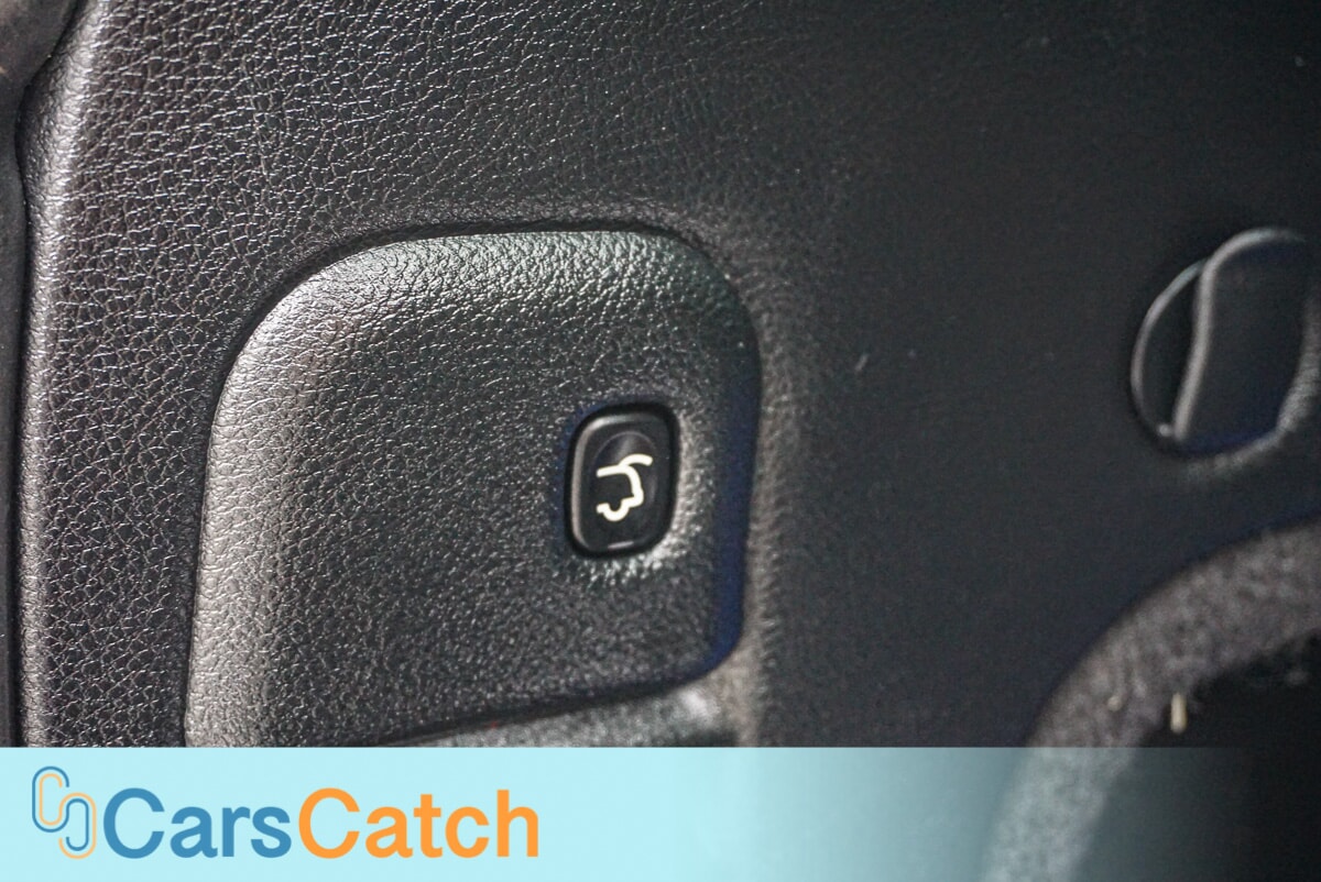 CARSCATCH - Used vehicle - SUV JEEP GRAND CHEROKEE 2019