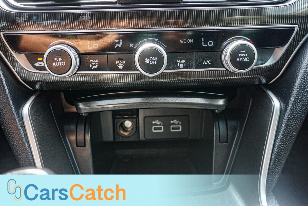 CARSCATCH - Used vehicle - SEDAN HONDA ACCORD 2022