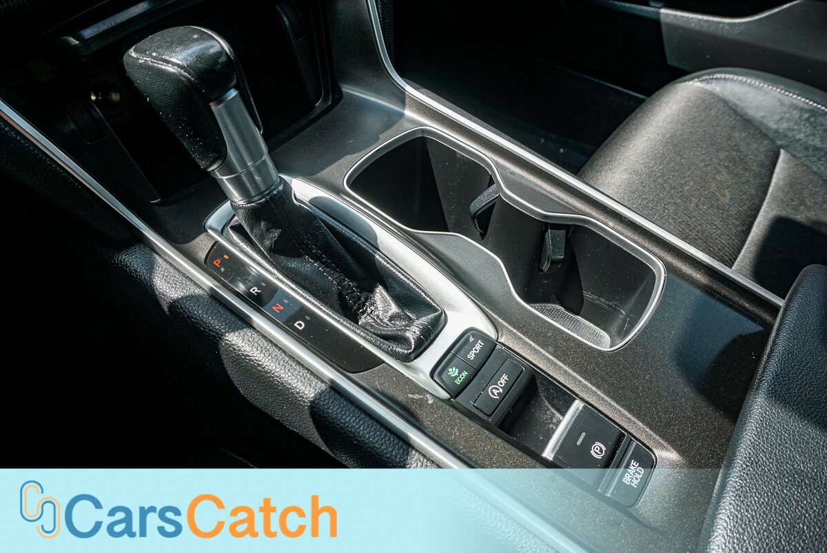 CARSCATCH - Used vehicle - SEDAN HONDA ACCORD 2022
