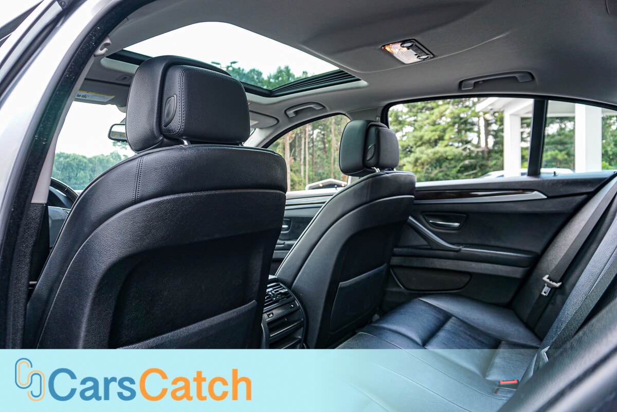 CARSCATCH - Used vehicle - SEDAN BMW 5 SERIES 2011