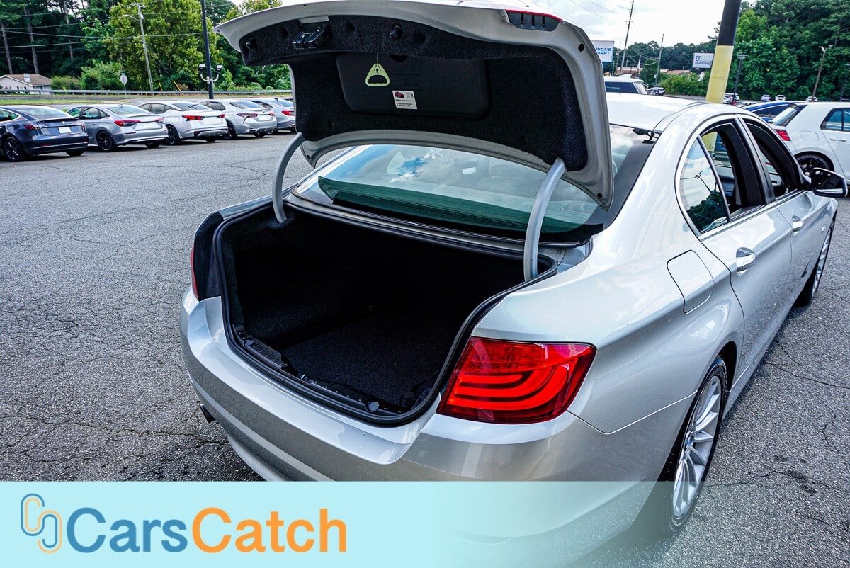 CARSCATCH - Used vehicle - SEDAN BMW 5 SERIES 2011
