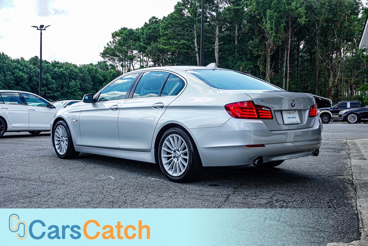 CARSCATCH - Used vehicle - SEDAN BMW 5 SERIES 2011