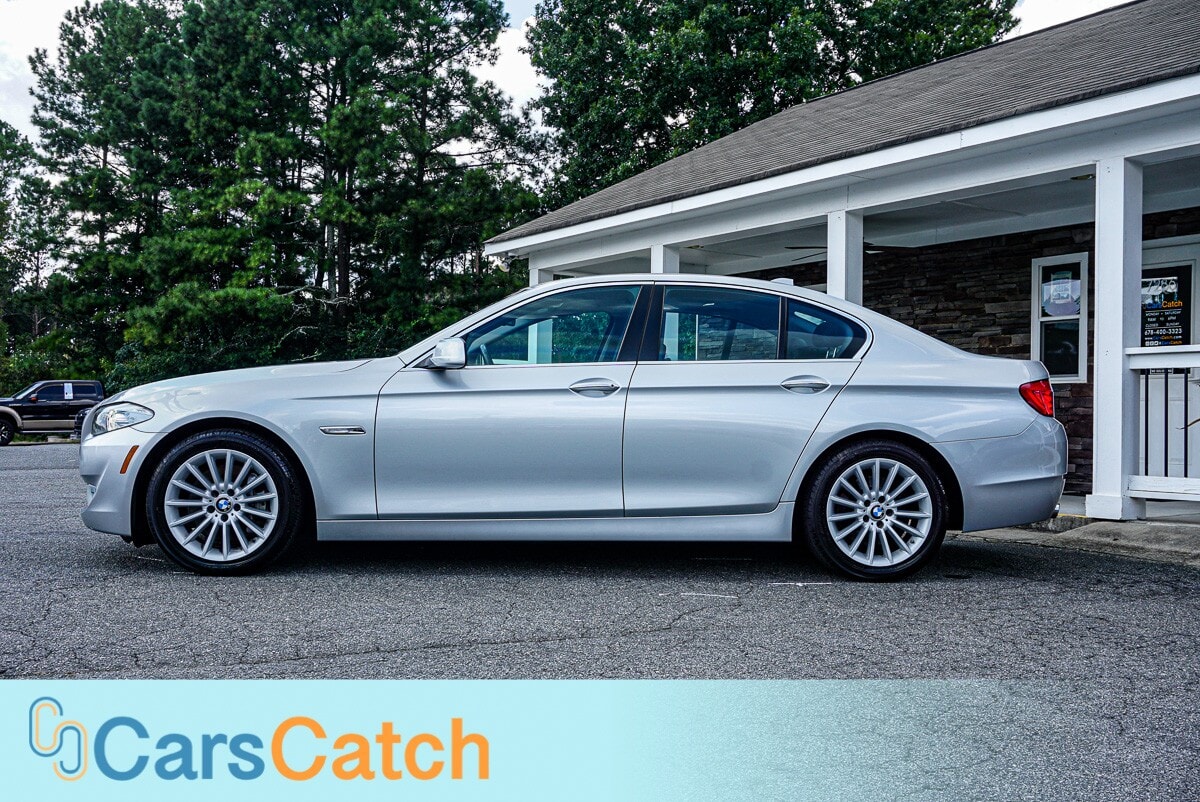 CARSCATCH - Used vehicle - SEDAN BMW 5 SERIES 2011