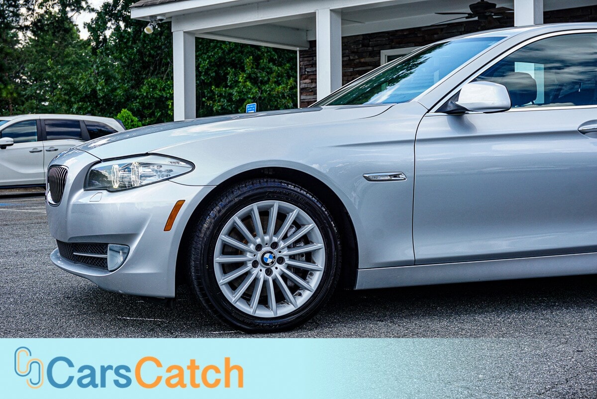 CARSCATCH - Used vehicle - SEDAN BMW 5 SERIES 2011