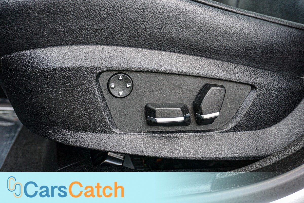 CARSCATCH - Used vehicle - SEDAN BMW 5 SERIES 2011