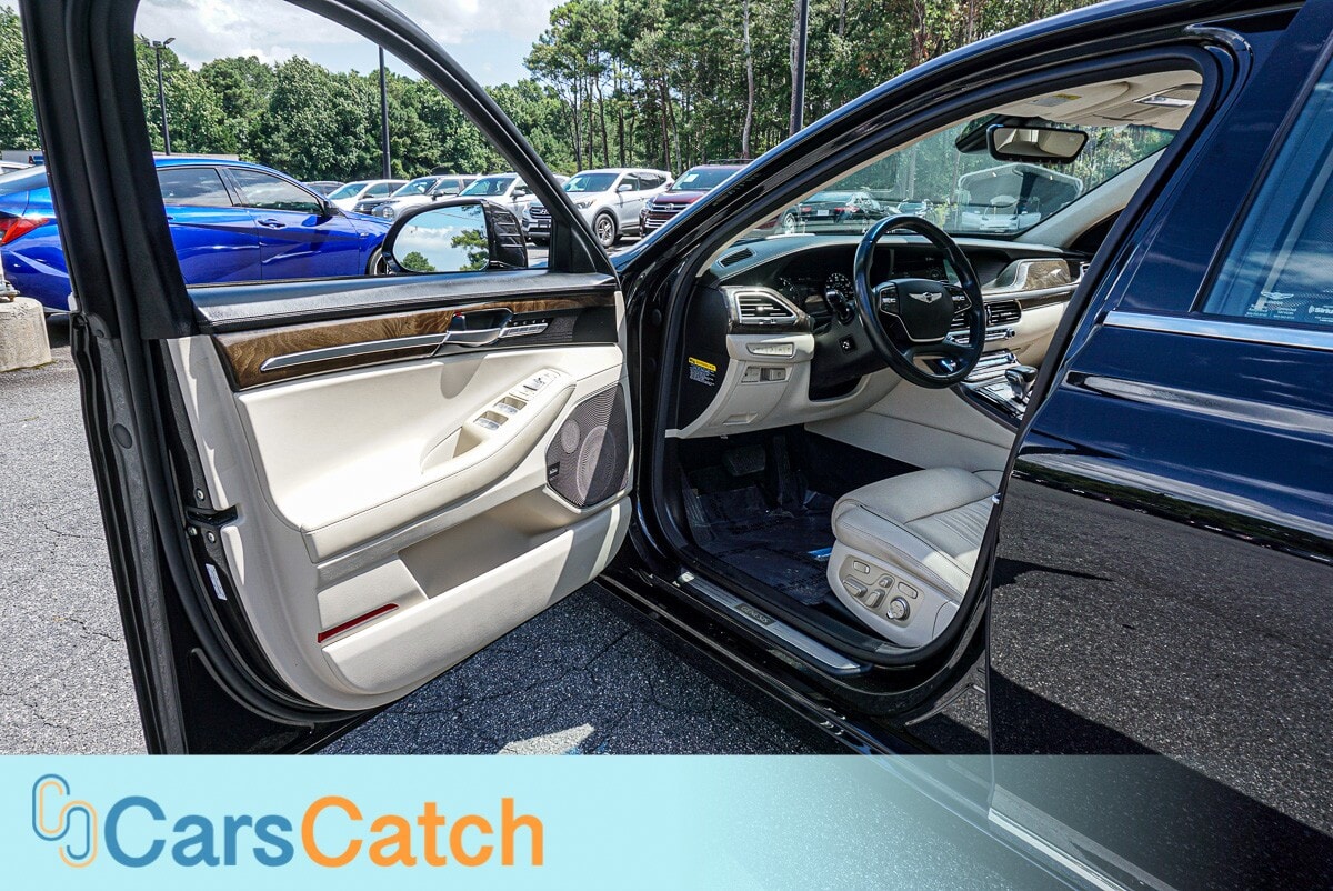 CARSCATCH - Used vehicle - SEDAN GENESIS G90 2019