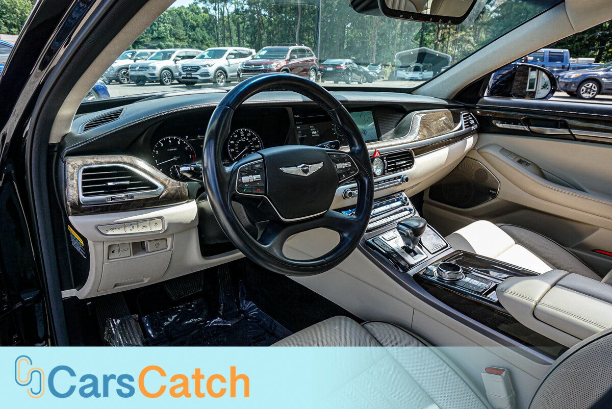 CARSCATCH - Used vehicle - SEDAN GENESIS G90 2019