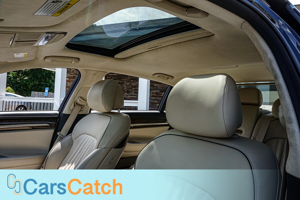 CARSCATCH - Used vehicle - SEDAN GENESIS G90 2019