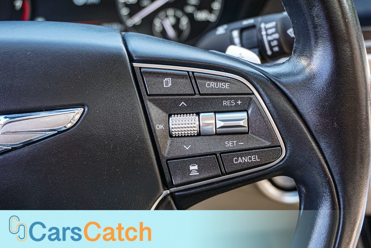 CARSCATCH - Used vehicle - SEDAN GENESIS G90 2019