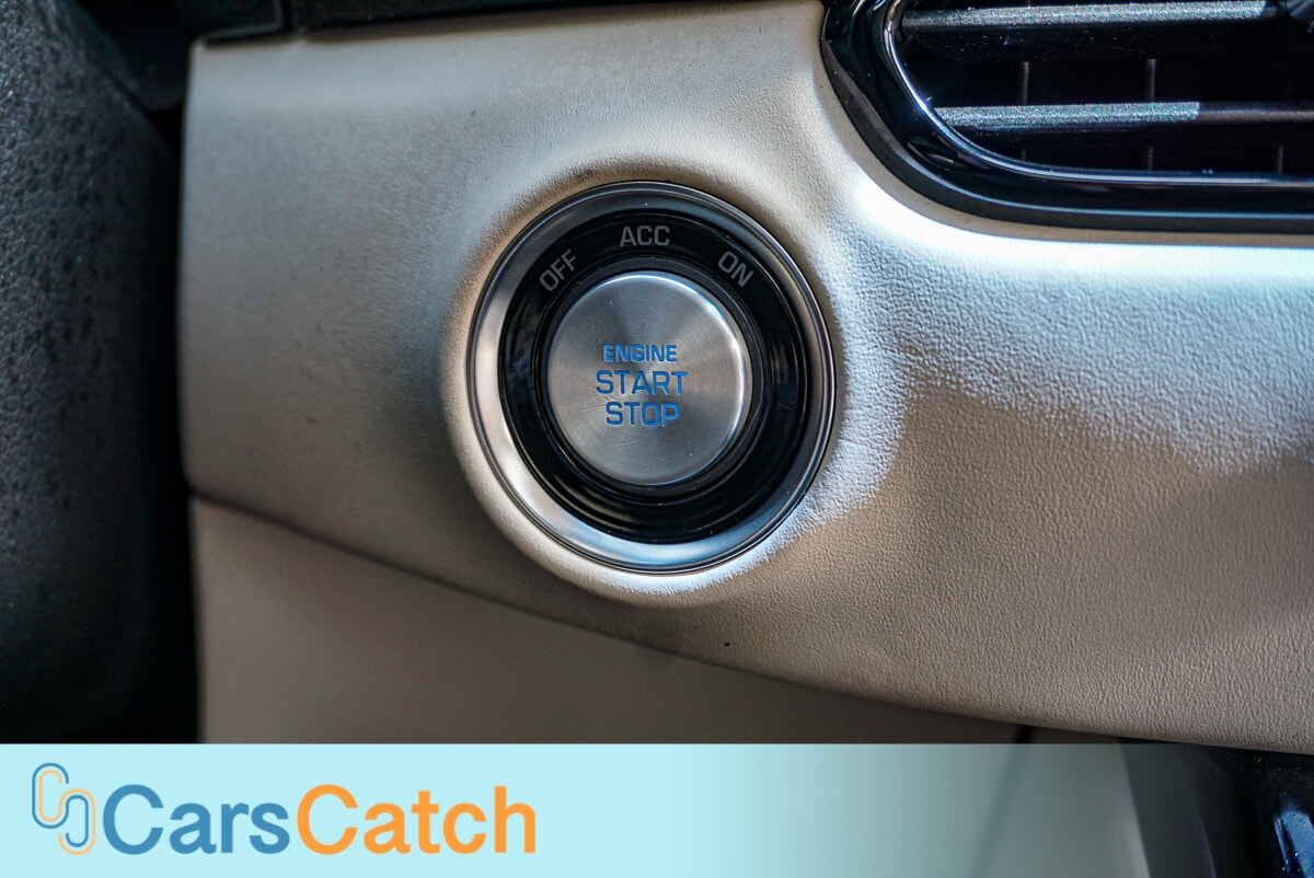 CARSCATCH - Used vehicle - SEDAN GENESIS G90 2019
