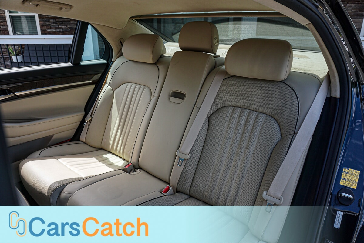CARSCATCH - Used vehicle - SEDAN GENESIS G90 2019