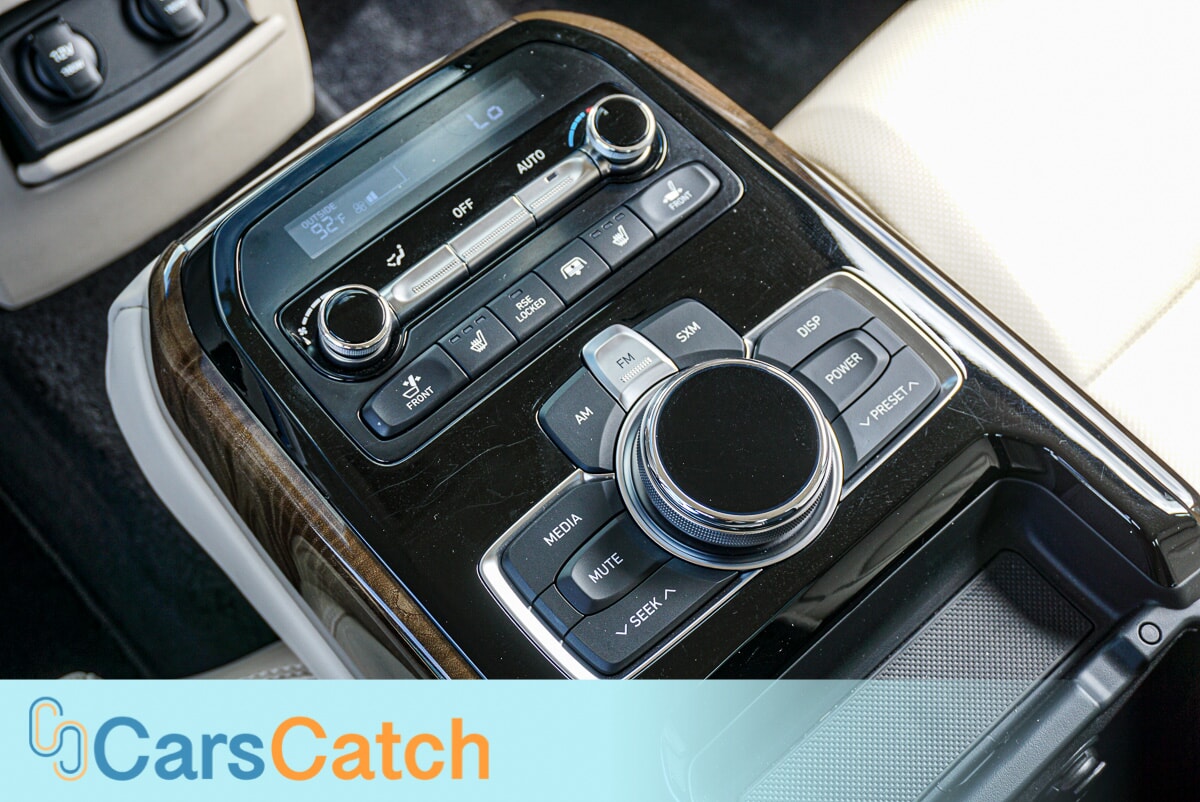 CARSCATCH - Used vehicle - SEDAN GENESIS G90 2019
