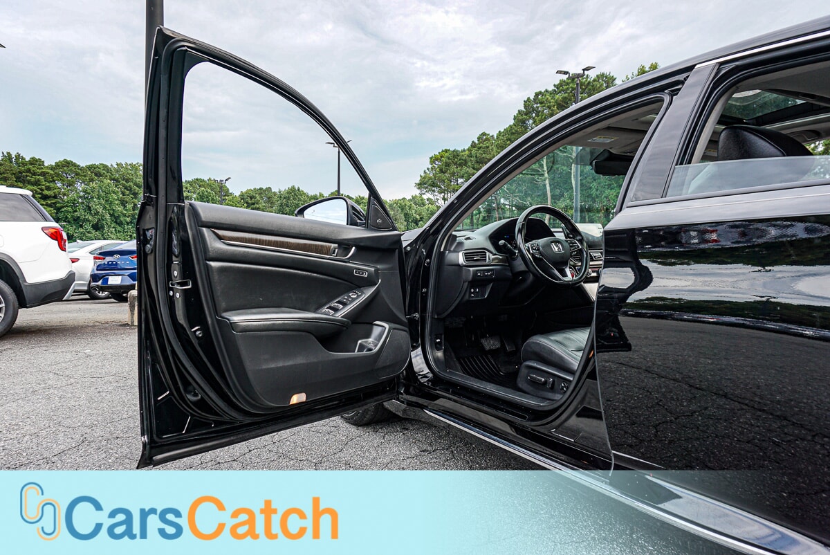 CARSCATCH - Used vehicle - SEDAN HONDA ACCORD 2021