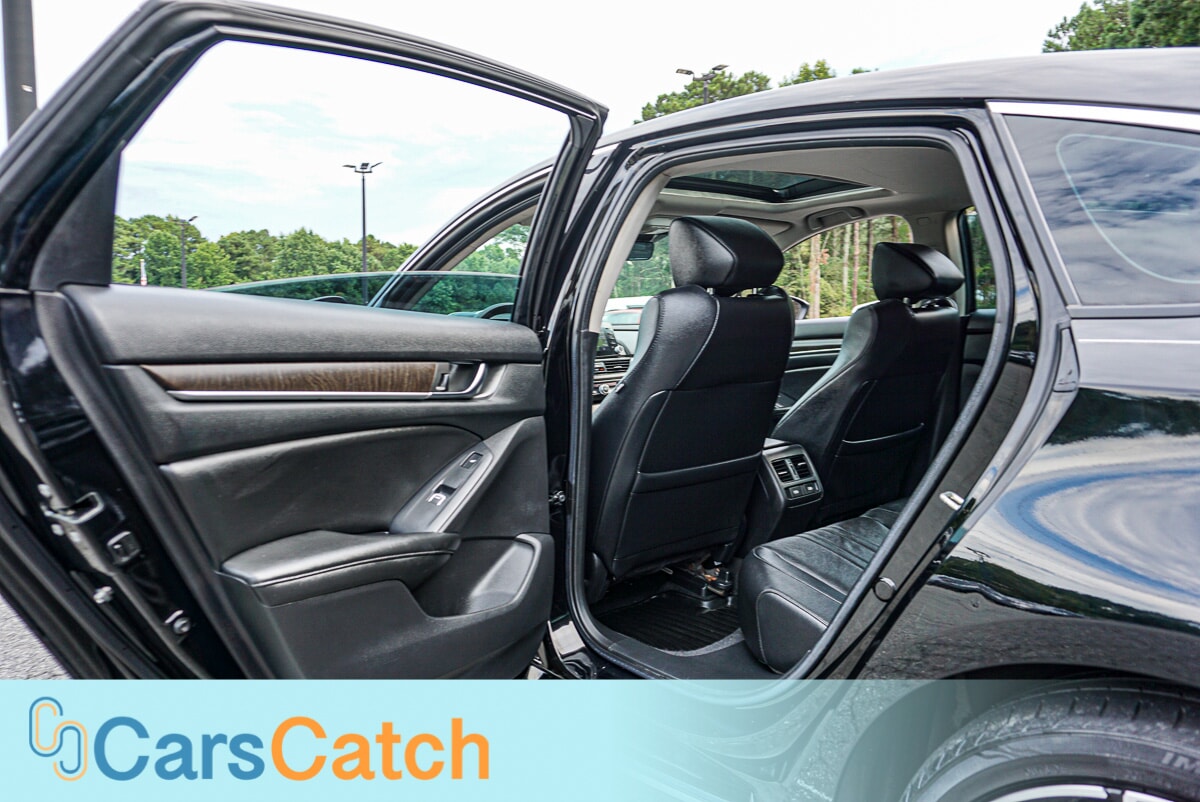 CARSCATCH - Used vehicle - SEDAN HONDA ACCORD 2021