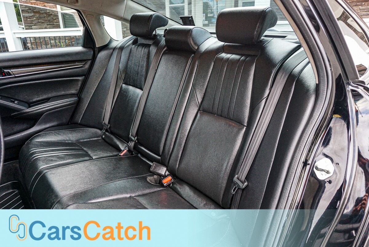 CARSCATCH - Used vehicle - SEDAN HONDA ACCORD 2021