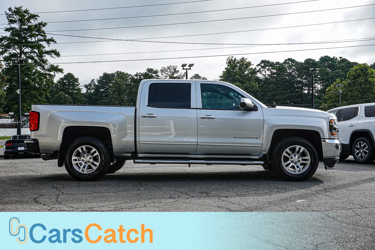 CARSCATCH - Used vehicle - TRUCK CHEVROLET SILVERADO 1500 2017